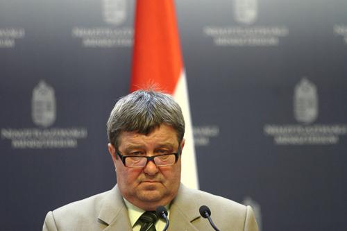 Varga Mihály és Tállai András sajtótájékoztatója-stock-foto