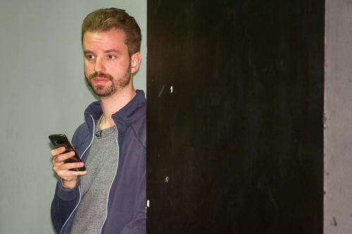 Ellenzéki konferencia a Gödör Klubban-stock-foto