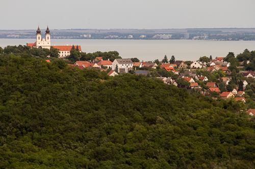 A Tihanyi Bencés Apátság látványa-stock-photo