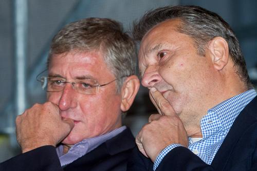 Megállapodást írtak alá az ellenzéki pártok-stock-foto