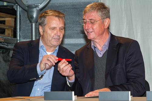 Megállapodást írtak alá az ellenzéki pártok-stock-foto