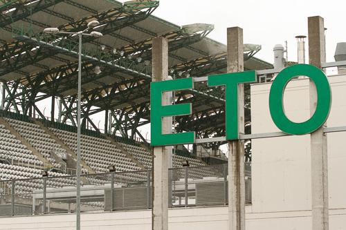 A bezárt az ETO Park és a stadion Győrben.-stock-foto