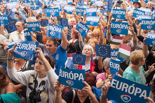 DK rendezvény a Nyugati téren-stock-foto