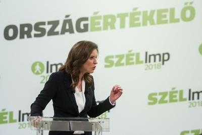 Politika - Az LMP országértékelője-stock-foto