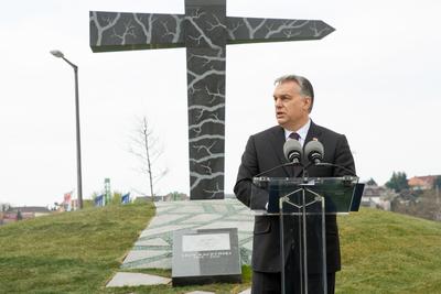 Politika - Szmolenszk emlékmű avatás-stock-foto