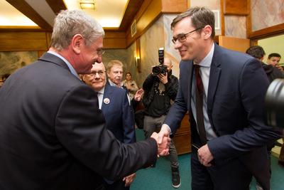 Politika - Miniszterelnök-jelöltek vitáznak-stock-foto