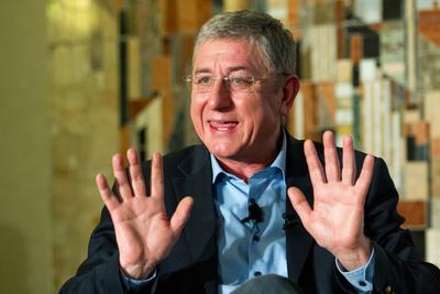 Politika - Miniszterelnök-jelöltek vitáznak-stock-foto