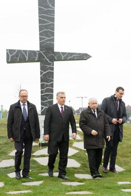 Politika - Szmolenszk emlékmű avatás-stock-foto