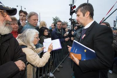 Ellenzéki tünetés a Bem téren.A képen Hadházy Ákos.2018.10.23.Fotó:Vörös Szilárd Fáklyás tüntetés a tandíj ellen a Gellért tér és a Corvinus Egyetem között.2018.10.23.Fotó:Vörös Szilárd-stock-foto