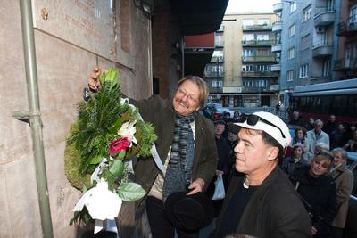 Kapás Dezső emléktábla-stock-foto