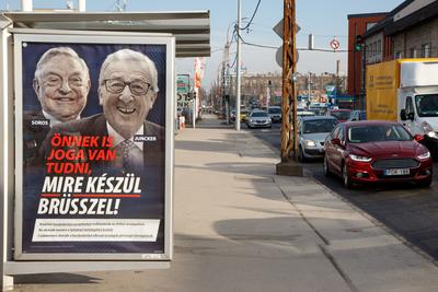 Soros and Juncker posters in Budapest.-stock-foto