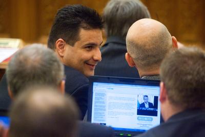 Budapest, 2010.11.29.
Az Országgyűlés 54. ülésnapja.

A képen: Mesterházy Attila-stock-foto