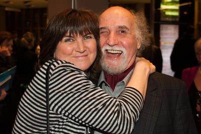 Budapest, 2010.12.04.
Idén nyolcadik alkalommal került megrendezésre a Prima Primissima Díjátadó Gálaest a Művészetek Palotájában.

A képen: Sándor György humorista a párjával-stock-foto