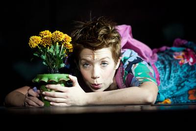 Presser Gábor - Varró Dániel - Teslár Ákos: Túl a Maszat-hegyen-stock-foto