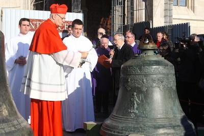 A Mátyás templom harangjai-stock-foto