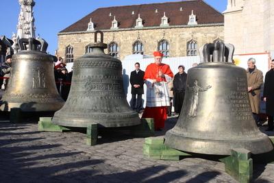 A Mátyás templom harangjai-stock-foto