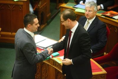 Országgyűlés-stock-foto