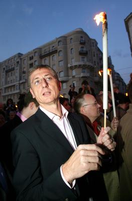 Békenap a Duna-parton-stock-foto