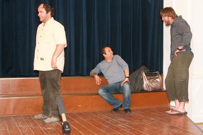 Iskolákat ajándékoz meg a Beugró csapata-stock-foto