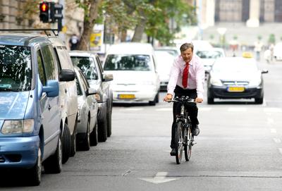 SZDSZ: 56 milliárd a Kerékpáros Magyarország Programra-stock-foto