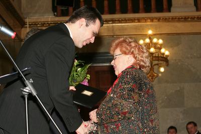 Átadták a Kiváló és Érdemes Művész, valamint a Babérkoszorú díjakat-stock-foto