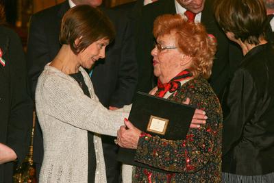 Átadták a Kiváló és Érdemes Művész, valamint a Babérkoszorú díjakat-stock-foto