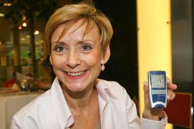 Öt éves az Egy Csepp Figyelem Alapítvány-stock-foto