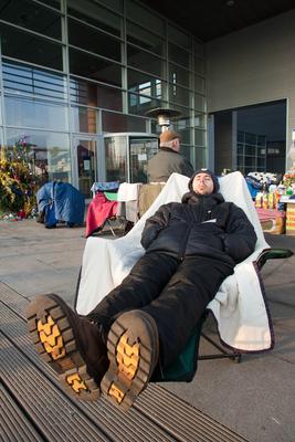 Éhségsztrájk a Magyar Televízió épülete előtt-stock-foto