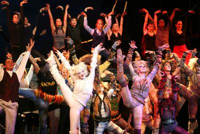 25 éve műsoron a Macskák c. musical-stock-foto