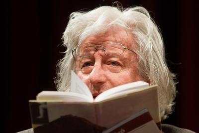 Könyvfesztivál megnyitó-stock-foto