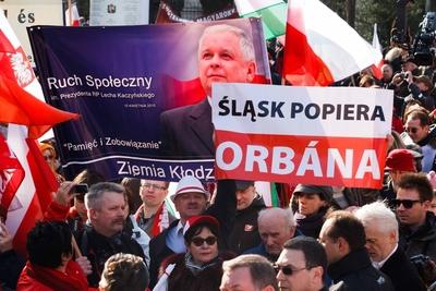 Ünnepi megemlékezés a Múzeumkertben-stock-foto