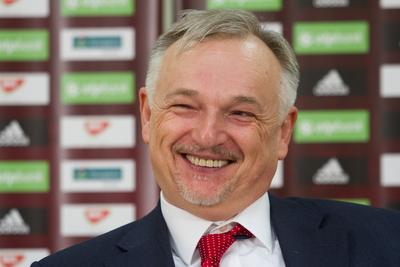 MLSZ sajtótájékoztató-stock-foto