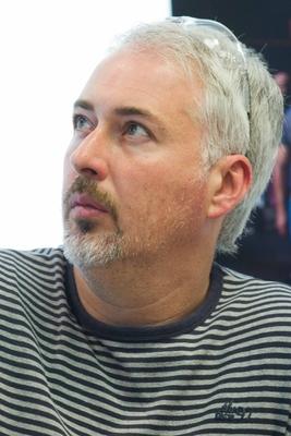 A Szóval?! nevű vitaverseny megnyitója-stock-foto