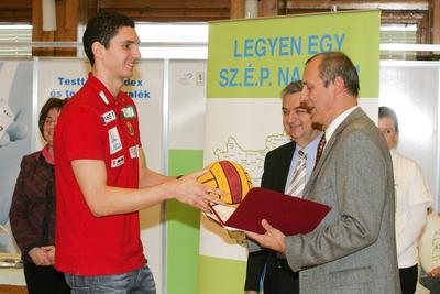 Folytatódik a Szűréssel az életért program-stock-foto