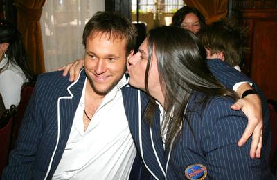 Megszületett a Társulat szereposztása-stock-foto