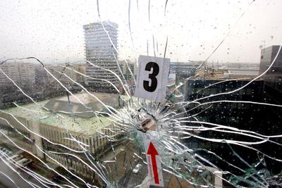 Gyurcsány a Teve utcai székházban tájékozódott-stock-foto