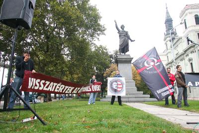 56-ra emlékeznek a Hatvanégy Vármegye Mozgalom aktivistái-stock-foto