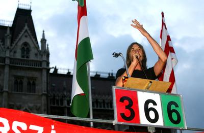 Ismét a kormány ellen tüntettek a Kossuth téren-stock-foto