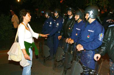 Ismét a kormány ellen tüntettek a Kossuth téren-stock-foto