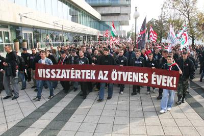 56-ra emlékeznek a Hatvanégy Vármegye Mozgalom aktivistái-stock-foto