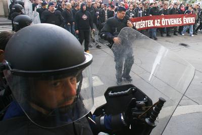 56-ra emlékeznek a Hatvanégy Vármegye Mozgalom aktivistái-stock-foto