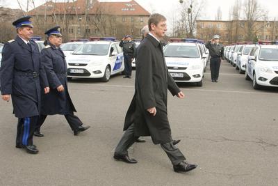 Új autókat kapott a rendőrség-stock-foto