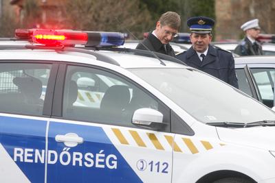 Új autókat kapott a rendőrség-stock-foto