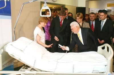 Ünnepélyes pillanatok a kőbányai Bajcsy-Zsilinszky Kórházban-stock-foto