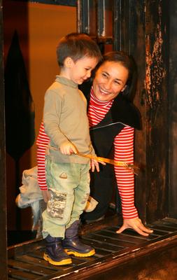 Mikulás az Új Színházban-stock-foto