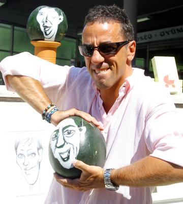 Portréképek görögdinnyén-stock-foto