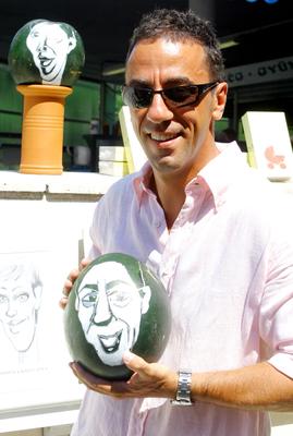 Portréképek görögdinnyén-stock-foto