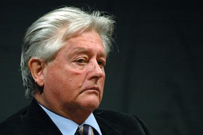 Szabó István és osztálytársai az ügynökmúltról nyilatkoztak-stock-foto