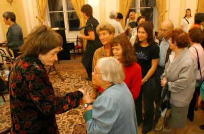 Szabó Magda 88 éves-stock-foto