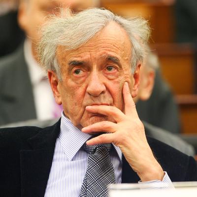 Elie Wiesel Budapesten-stock-foto
